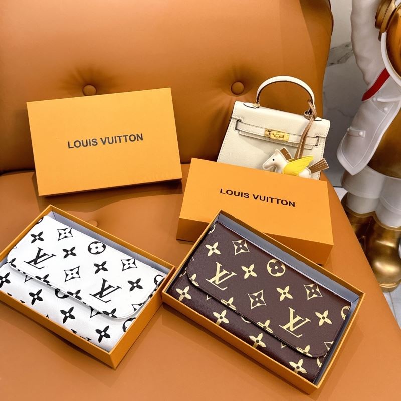 Louis Vuitton Makeup Brushe